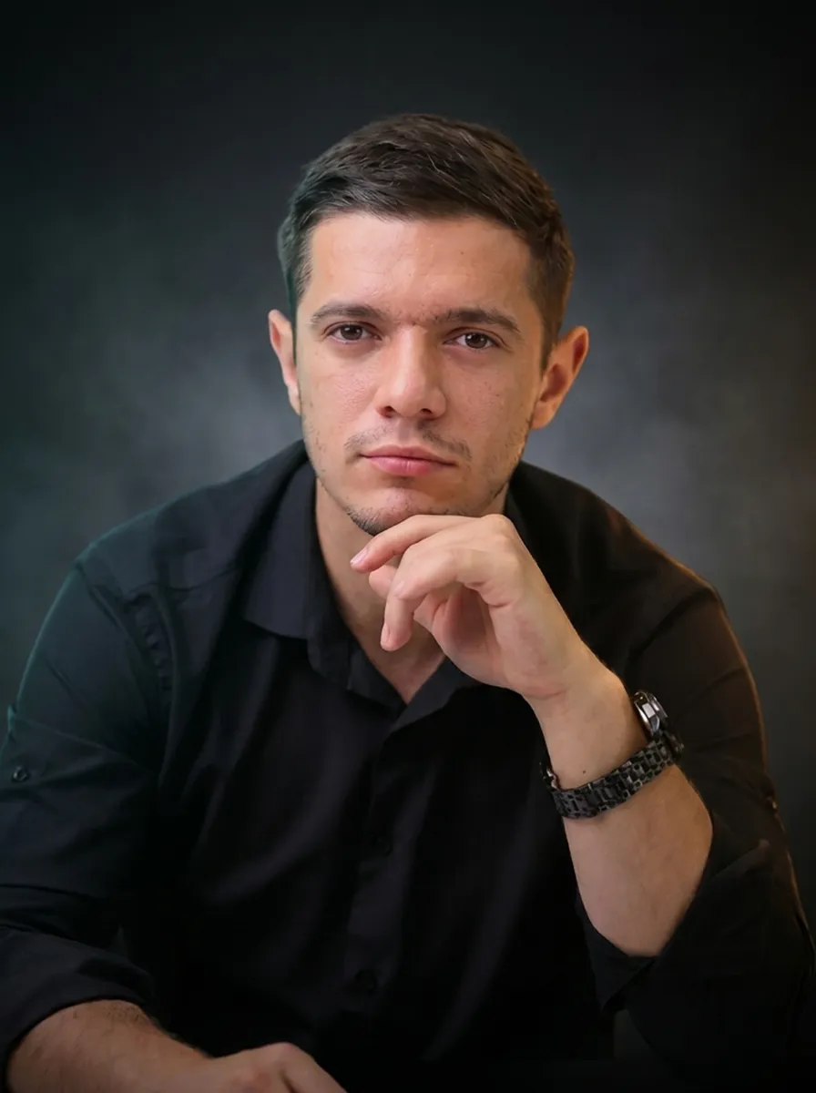Александр