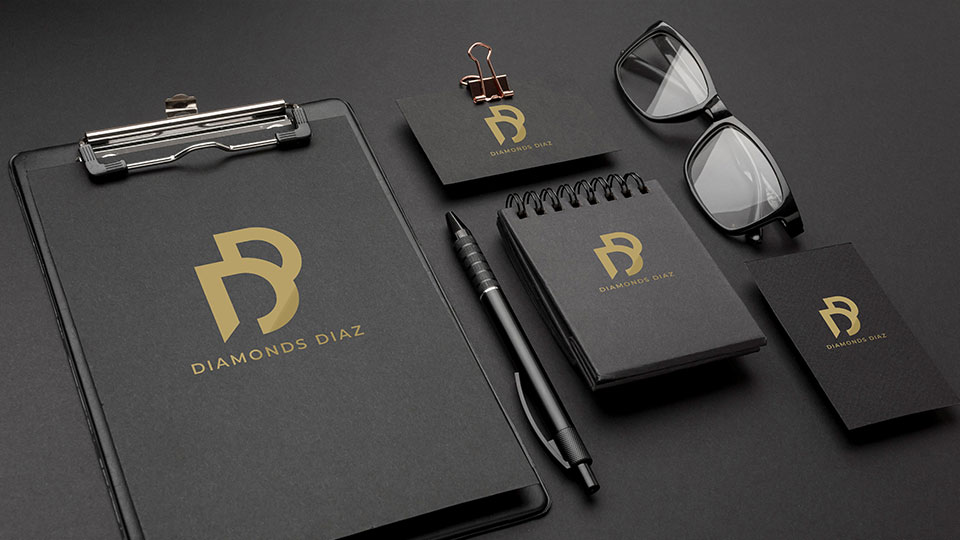 Логотип DiamondsDiaz на корпоративном стационаре